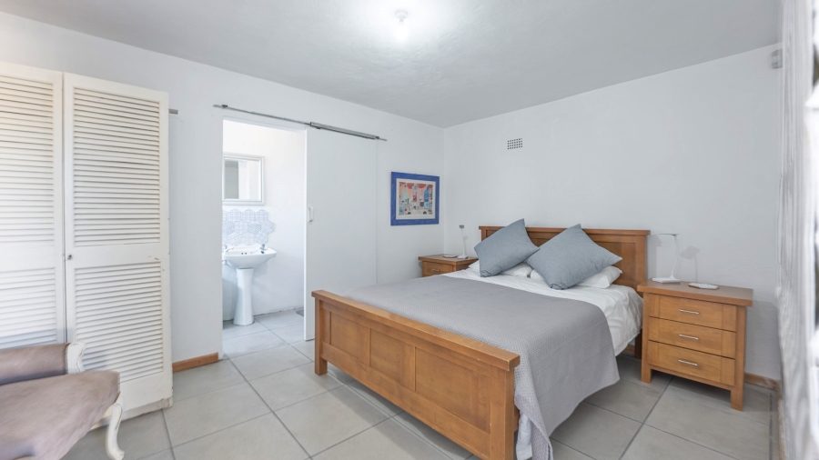 5 Bedroom Property for Sale in Agulhas Western Cape